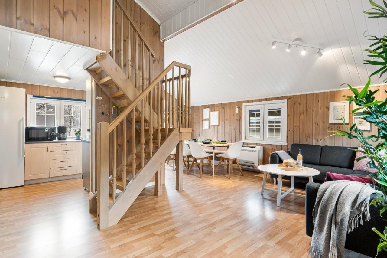 Mikkelparken Ferietun Hotel Kinsarvik Bagian luar foto