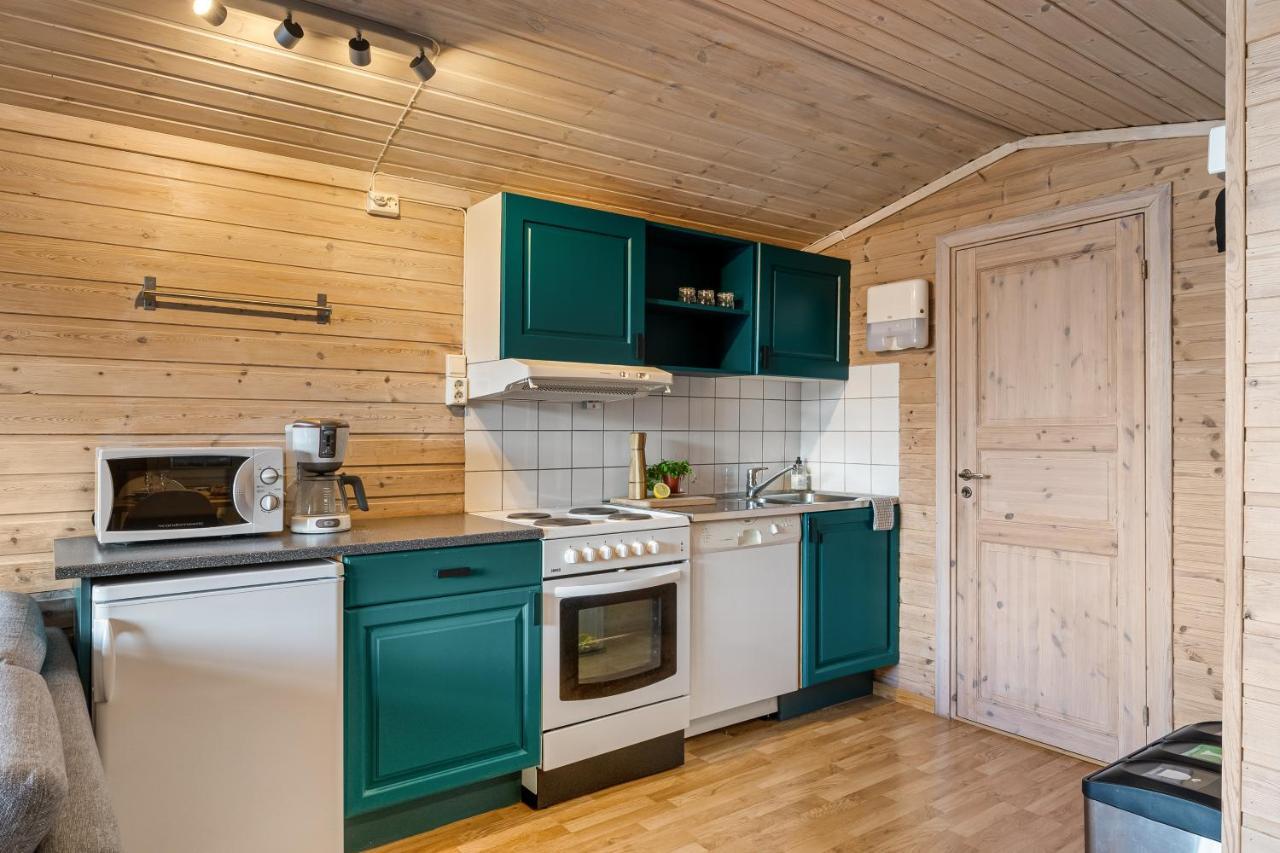 Mikkelparken Ferietun Hotel Kinsarvik Bagian luar foto