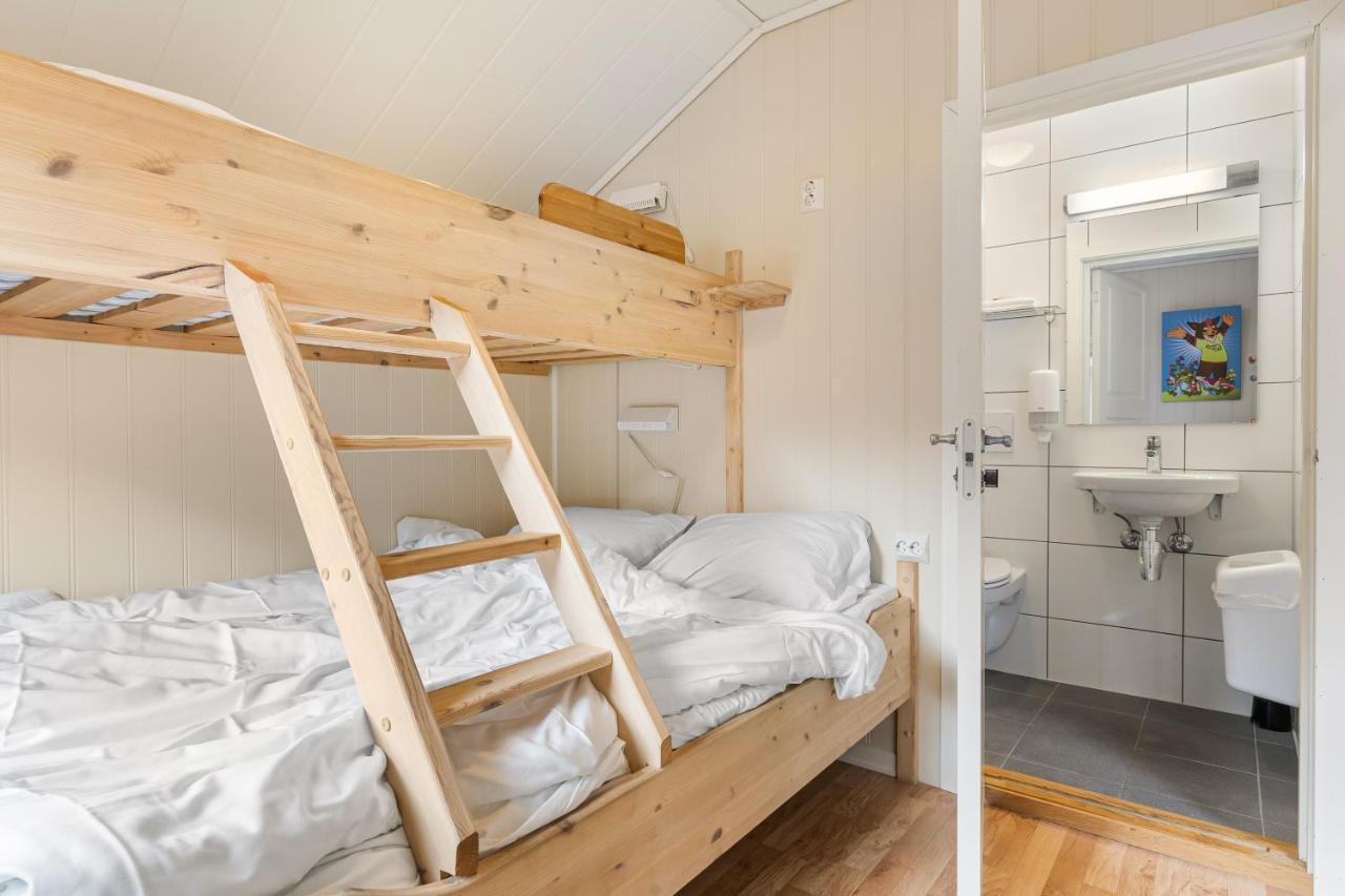Mikkelparken Ferietun Hotel Kinsarvik Bagian luar foto