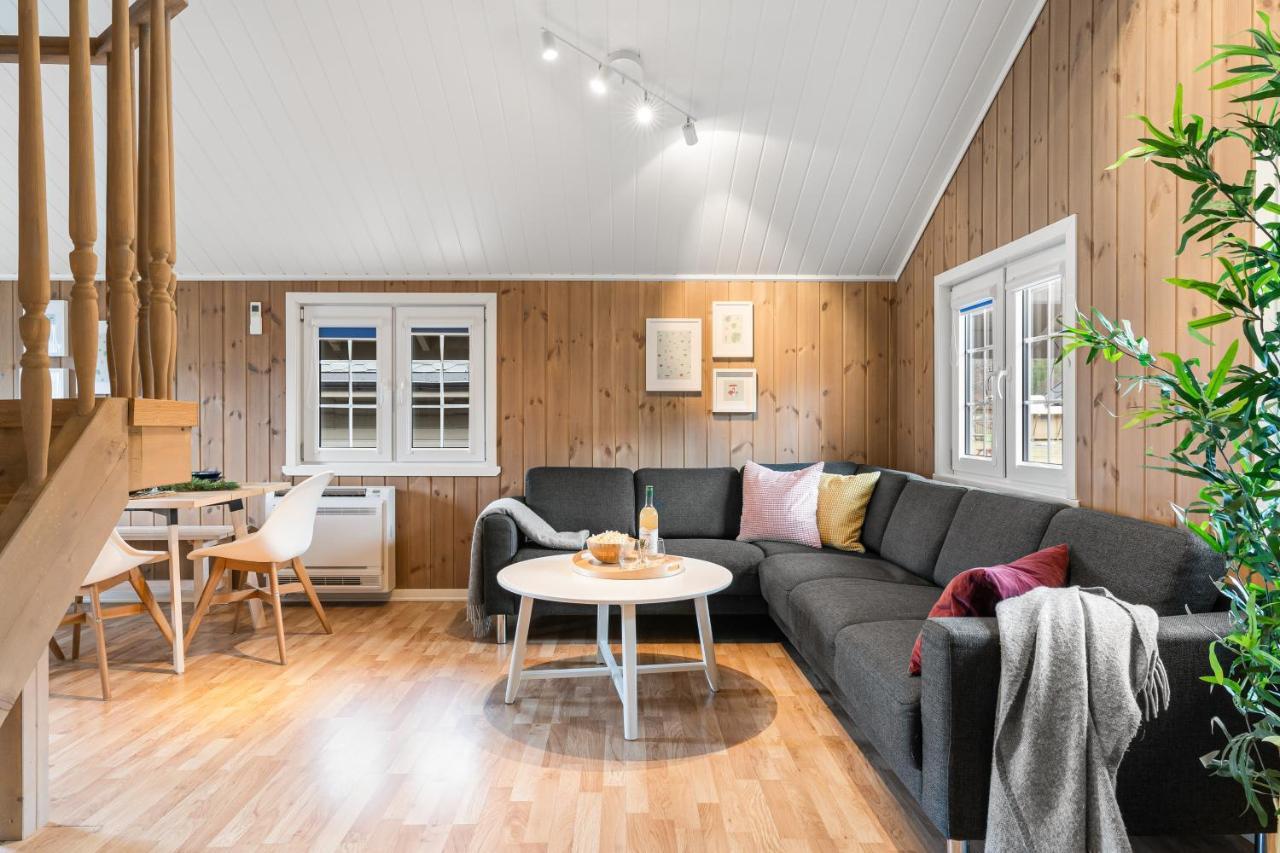 Mikkelparken Ferietun Hotel Kinsarvik Bagian luar foto