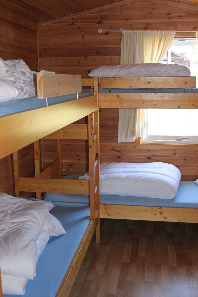 Mikkelparken Ferietun Hotel Kinsarvik Bagian luar foto